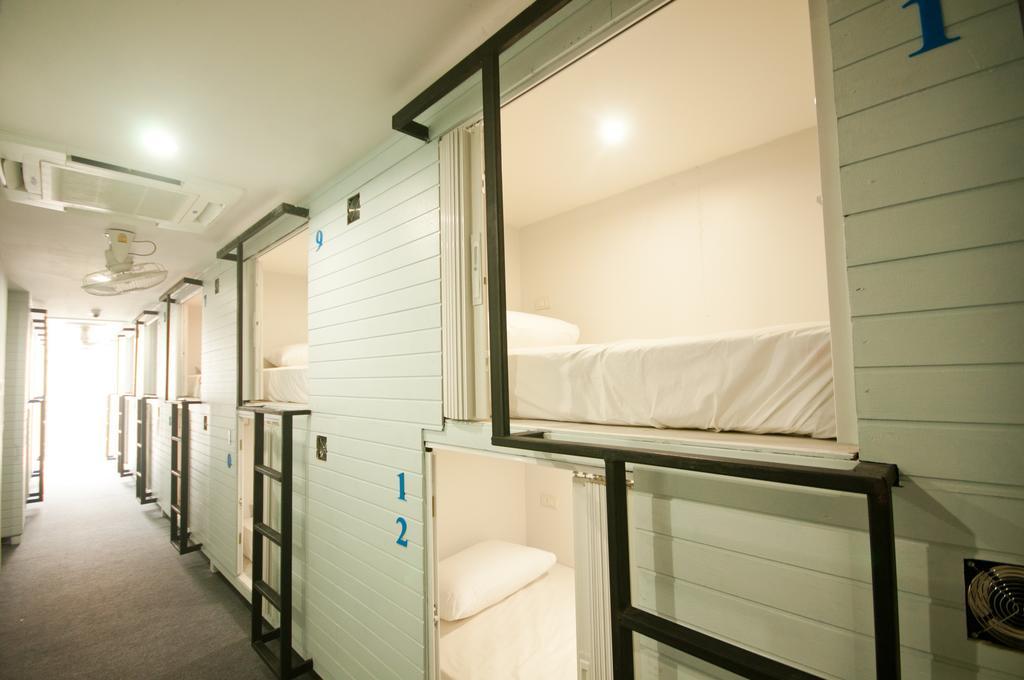 Hotel Capsule Suratthani Сураттхани Экстерьер фото