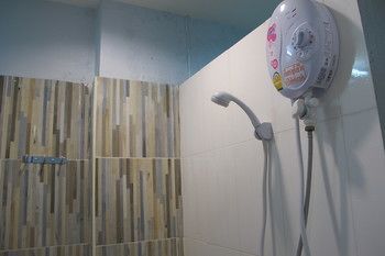 Hotel Capsule Suratthani Сураттхани Экстерьер фото